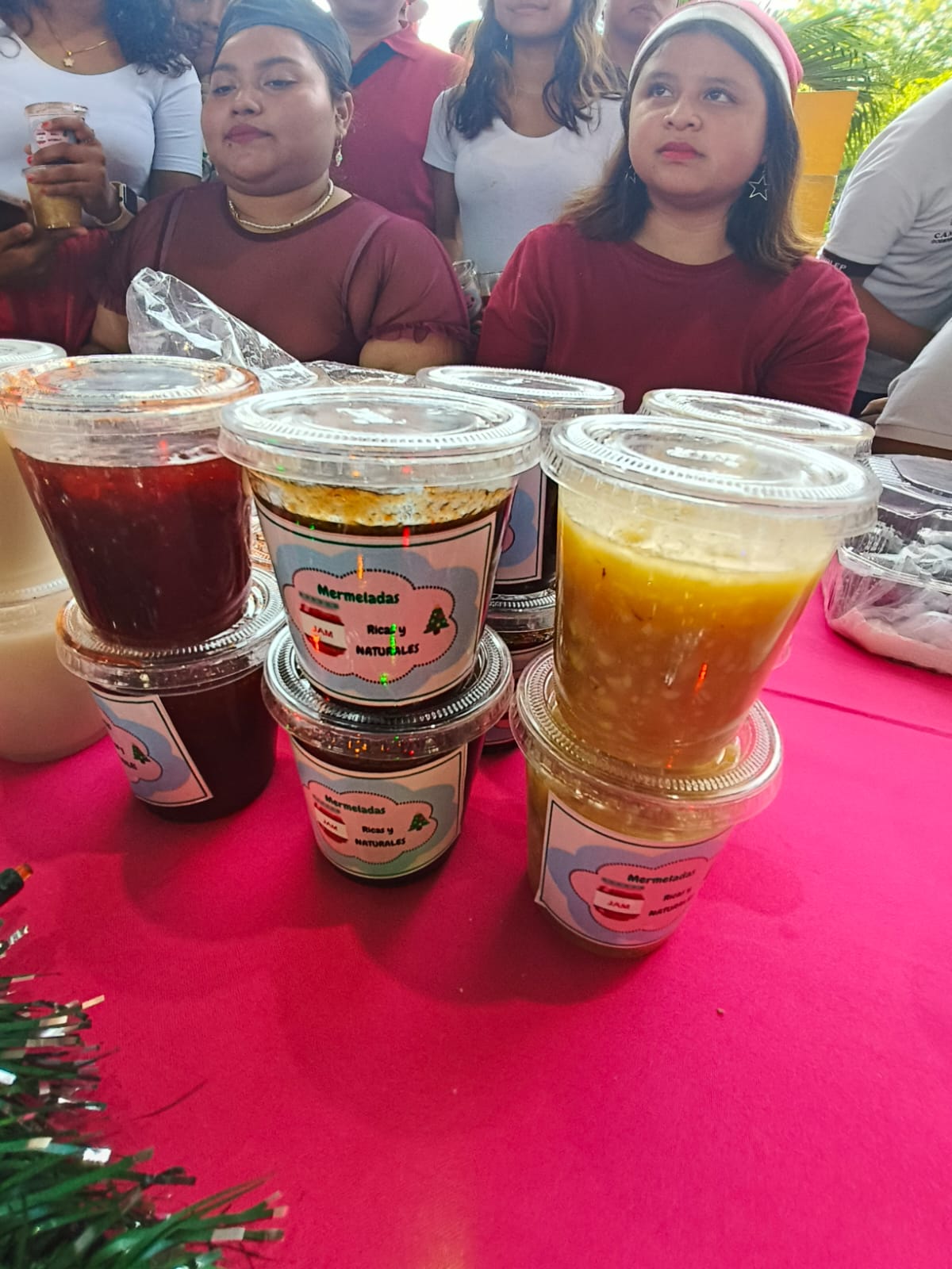 PARTICIPACIÓN PLANTEL CARMEN EN BAZAR NAVIDEÑO PLANTEL CIUDAD DEL CARMEN PRESENTE EN BAZAR NAVIDEÑO DE LA COLONIA 1 DE MAYO ALUMNOS PARTICIPAN CON EMPRENDIMIENTOS PROPIOS EL INGENIO Y APRENDIZAJE ADQUIRIDO PRESENTE EN PR