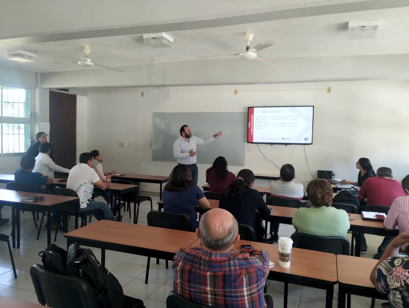 PRESENTACION PROYECTO BENEFICIO SOCIAL PLANTEL CAMPECHE PROYECTO DE SERVICIOS EN INFORMÁTICA, ELECTRICIDAD, REFRIGERACIÓN Y CLIMATIZACIÓN BENEFICIO A LA COMUNIDAD