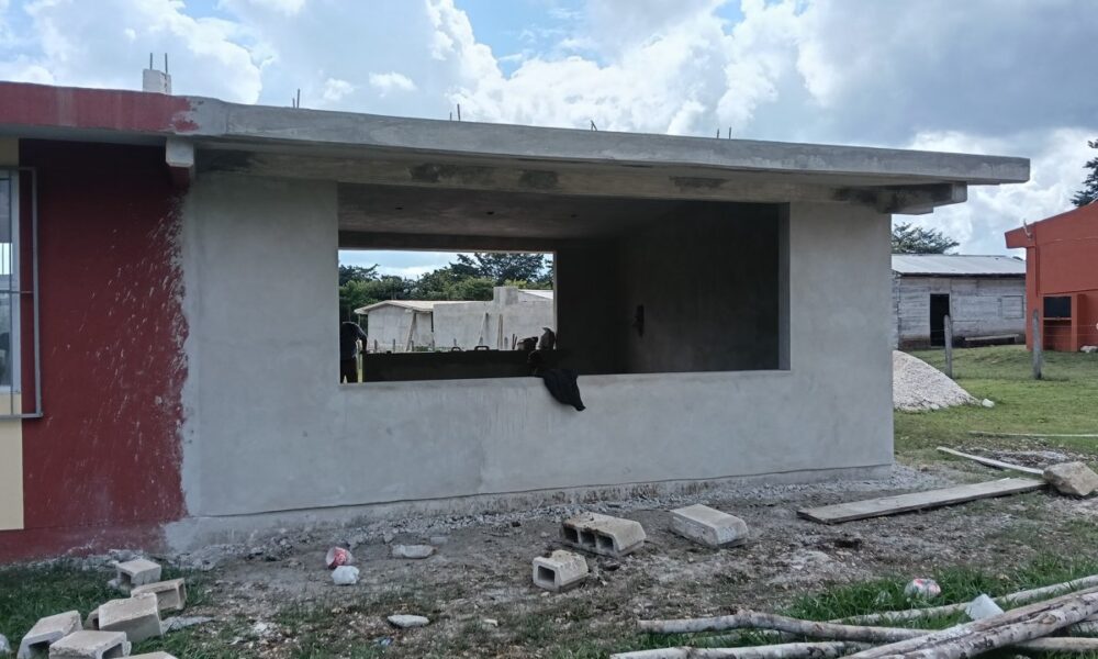 OBRAS EN LA ESCUELA PRIMARIA "JOSÉ LÓPEZ PORTILLO", EN LA COMUNIDAD DE SAN DIMAS, CANDELARIA