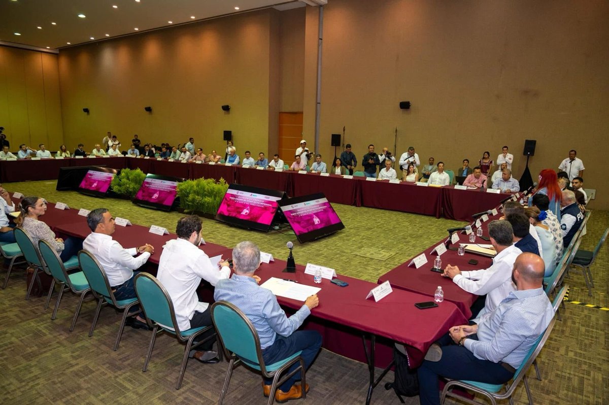 REUNIÓN DE TRABAJO PEMEX- GOBIERNO DEL ESTADO DE CAMPECHE-SECTOR EMPRESARIAL