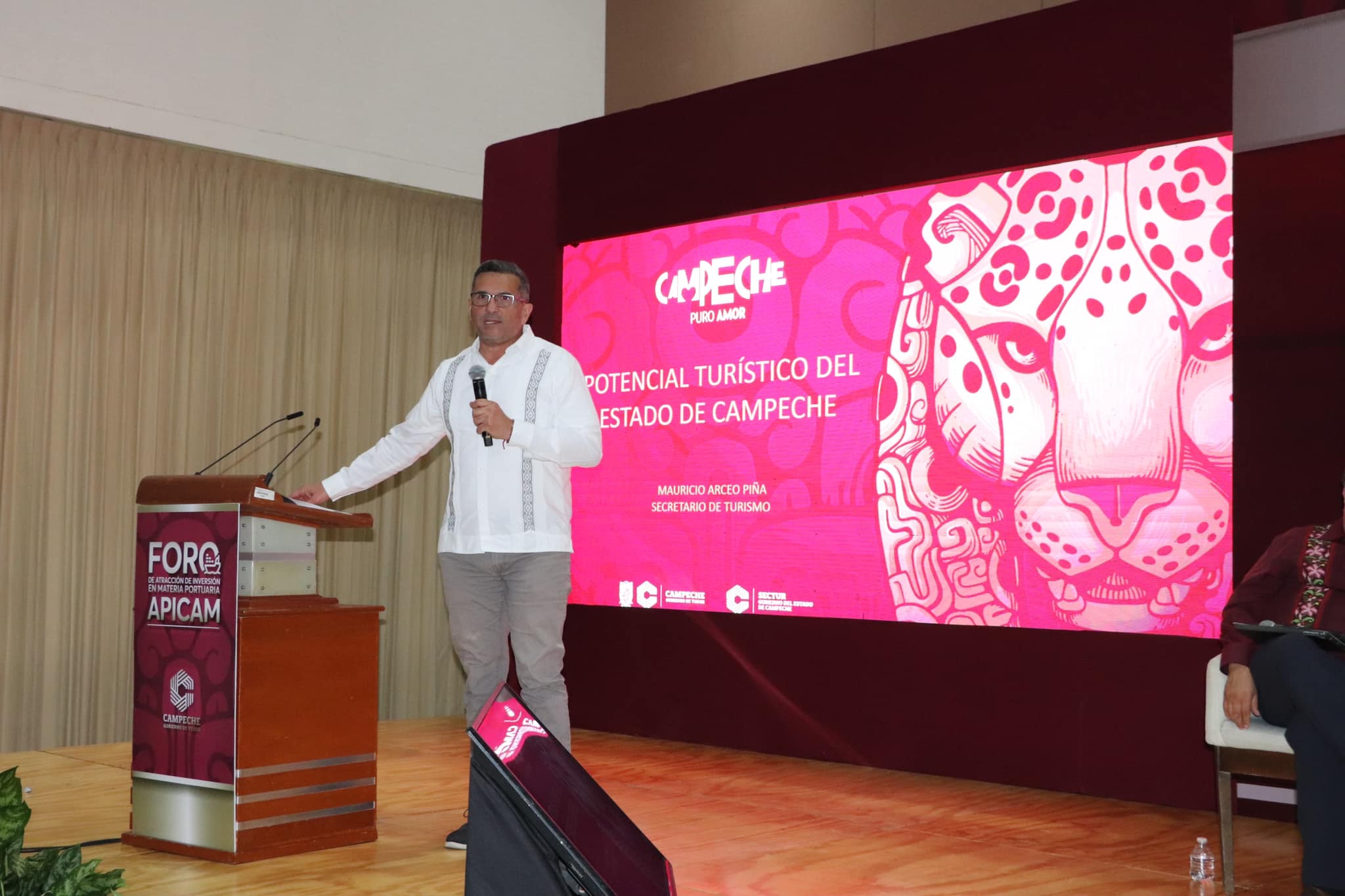 CAMPECHE REFUERZA SU POTENCIAL PORTUARIO: ÉXITO EN EL 1ER. FORO DE ATRACCIÓN DE INVERSIÓN APICAM 2024