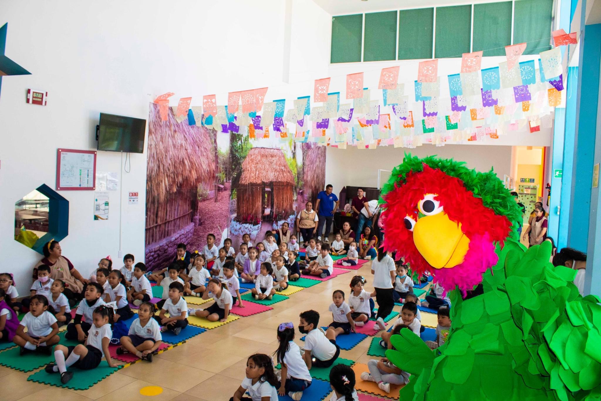 CENDI ISSSTECAM RECIBE A LOS MONSTRUOS EN RED