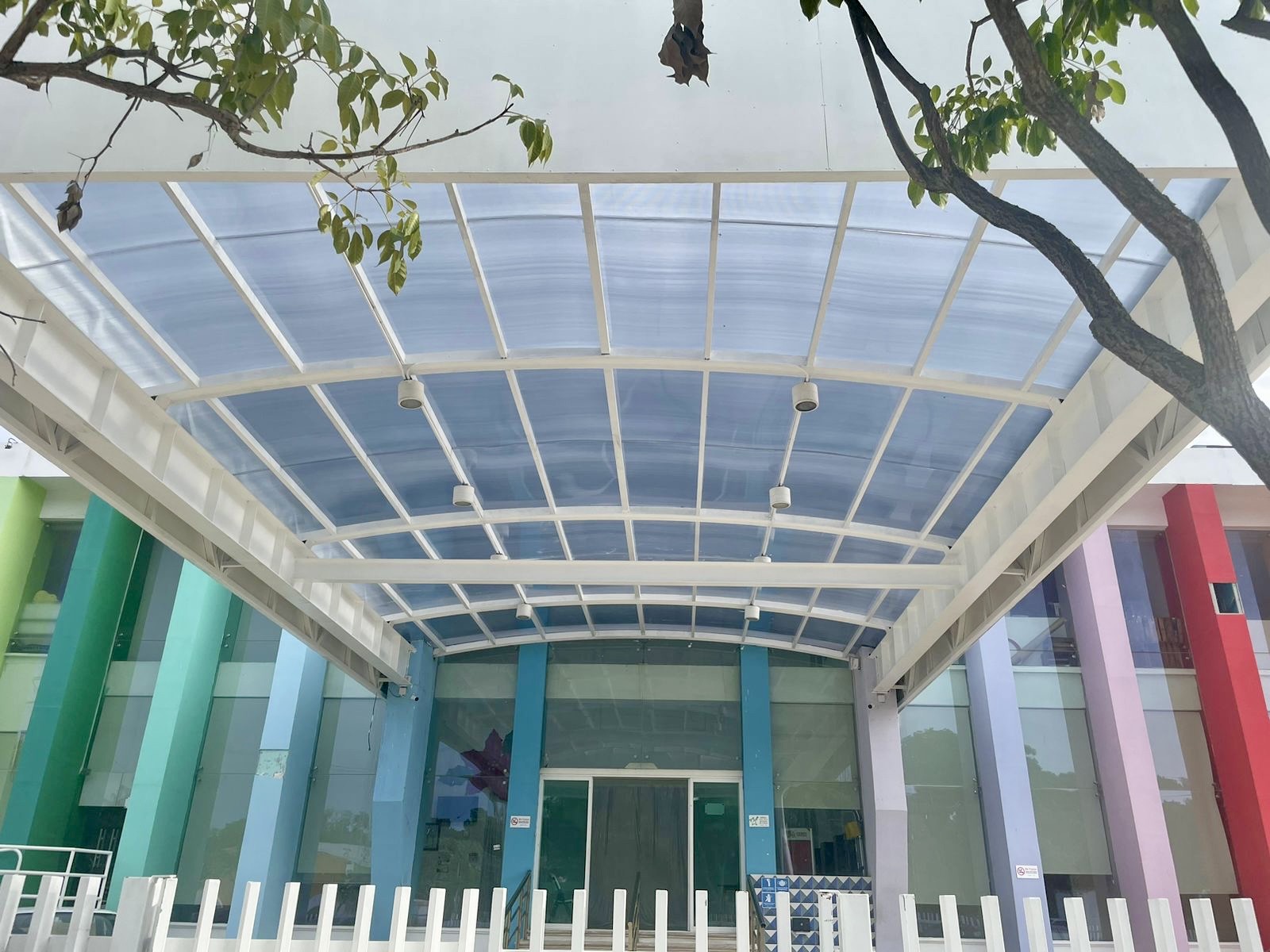CENDI ISSSTECAM ESTRENA DOMO