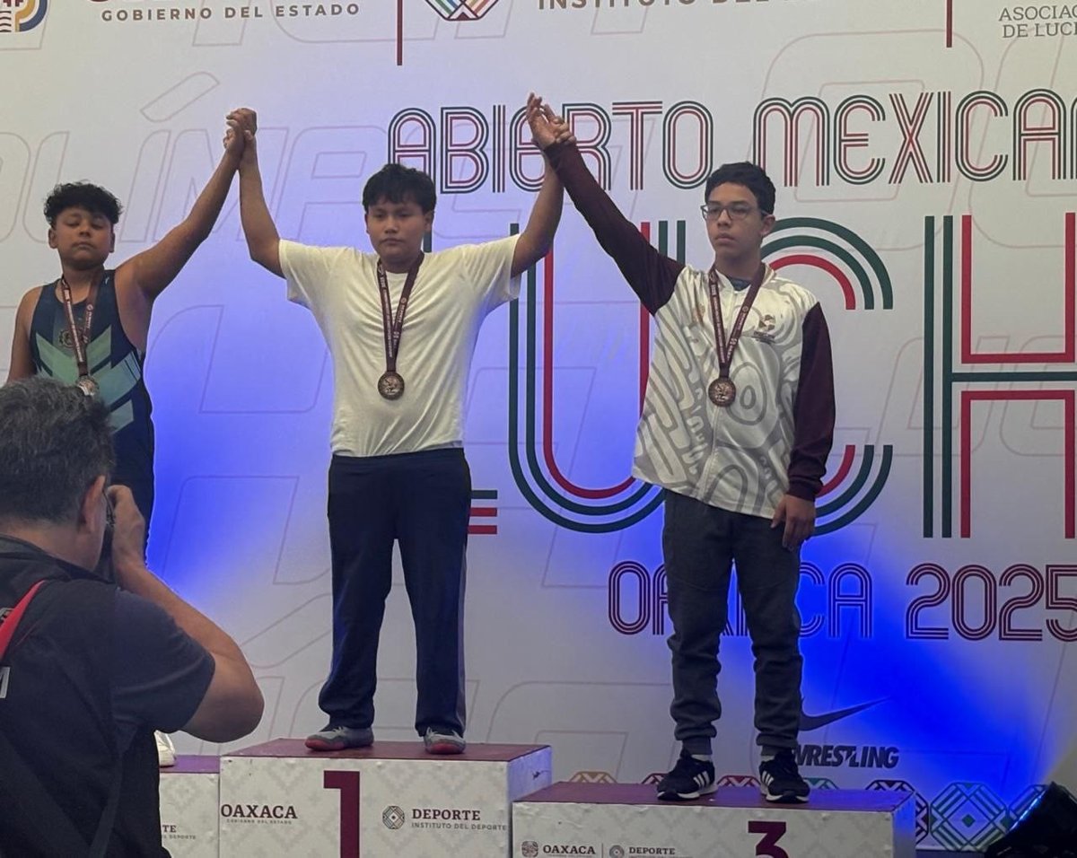 COSECHAN CAMPECHANOS OCHO MEDALLAS EN ABIERTO MEXICANO DE LUCHAS EN OAXACA