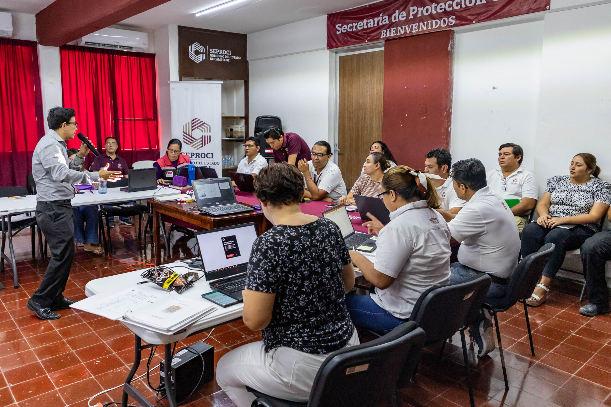 Fortaleciendo El Servicio Público: Capacitaciones En Manuales De Procedimientos