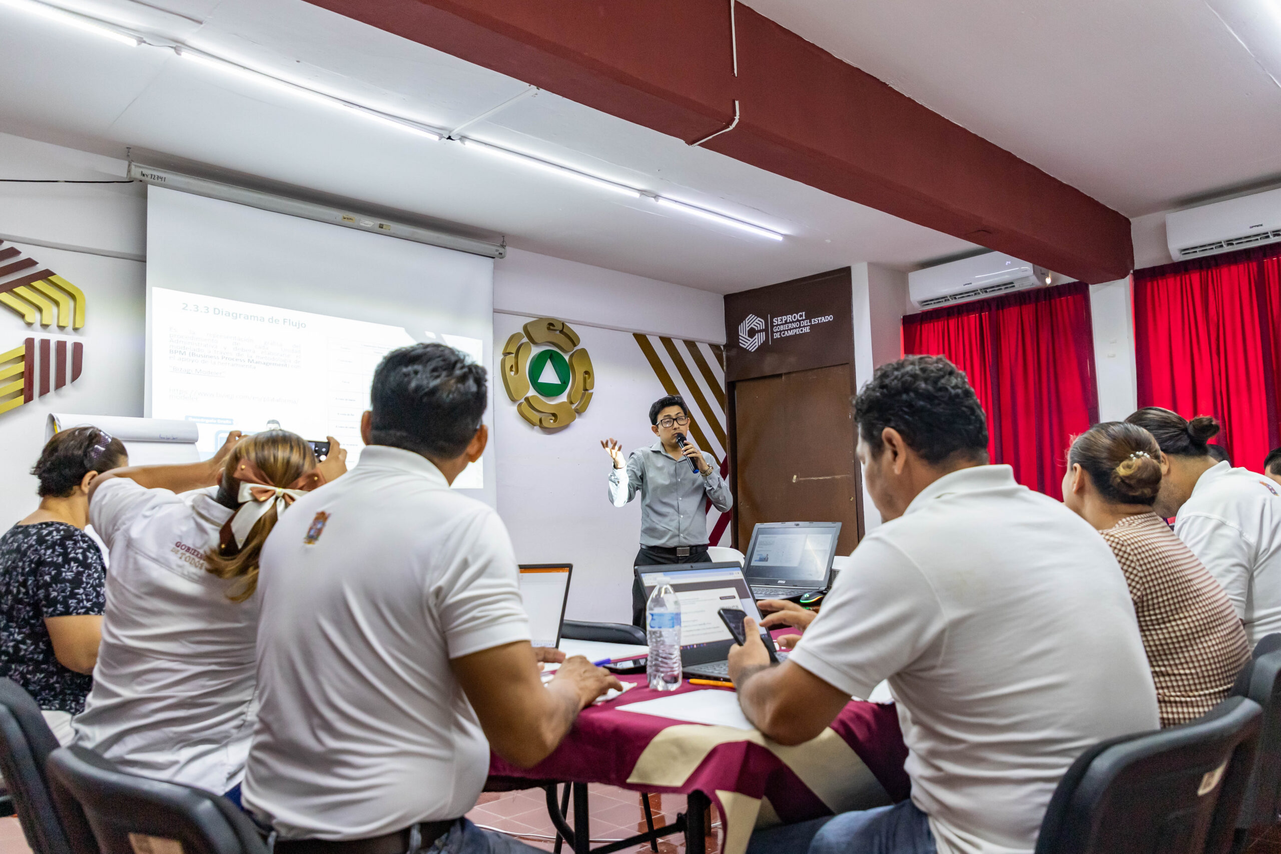 Fortaleciendo El Servicio Público: Capacitaciones En Manuales De Procedimientos