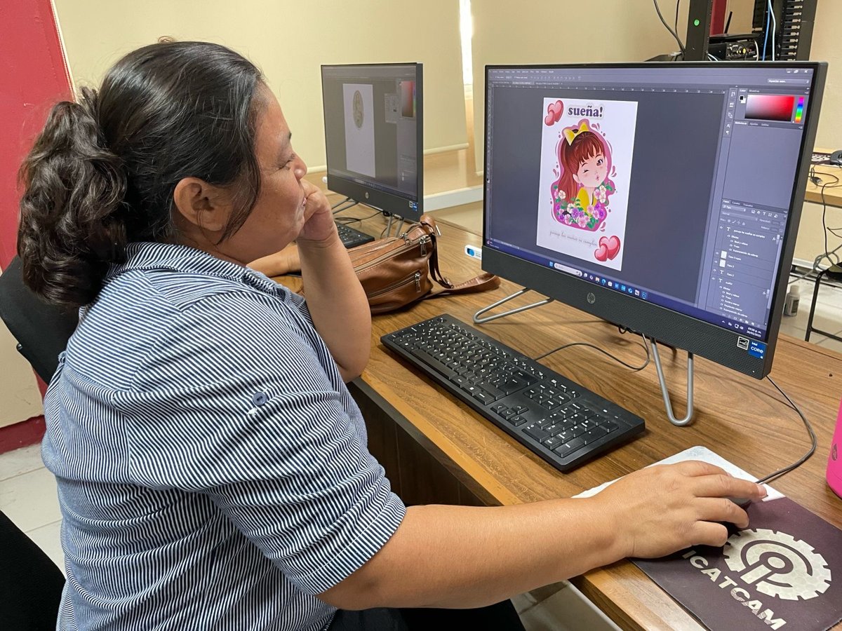 ALUMNOS DEL ICAT PLANTEL CHAMPOTÓN SE CAPACITAN EN TÉCNICAS DE IMPRESIÓN Y CREACIÓN DE PRODUCTOS PERSONALIZADOS