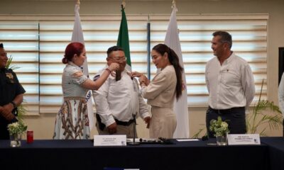 ENTREGA DE GAFETES TURÍSTICOS A LA POLICÍA TURÍSTICA DEL ESTADO DE CAMPECHE