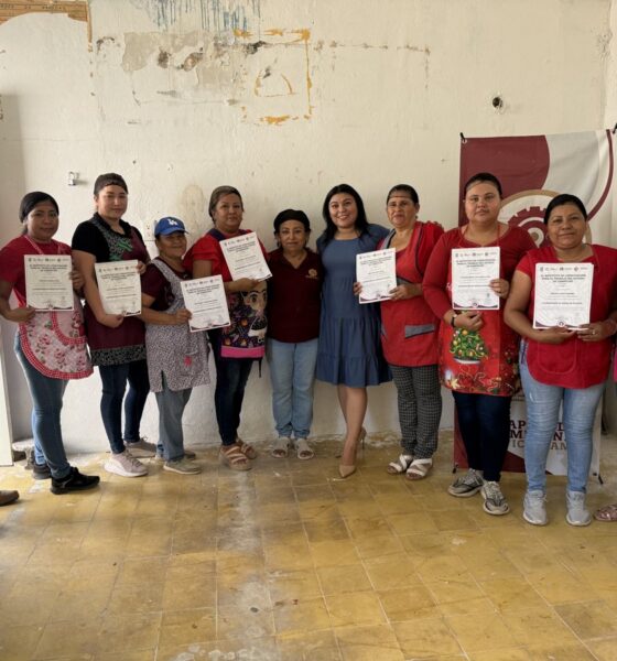 EL ICAT PLANTEL CHAMPOTÓN ENTREGA CONSTANCIAS EN LA COMUNIDAD “LEY FEDERAL DE REFORMA AGRARIA” DEL MUNICIPIO