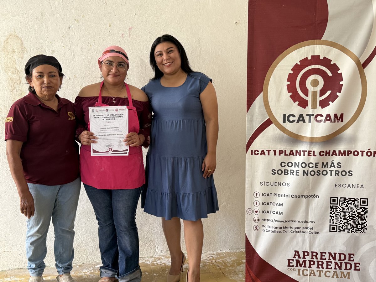 EL ICAT PLANTEL CHAMPOTÓN ENTREGA CONSTANCIAS EN LA COMUNIDAD “LEY FEDERAL DE REFORMA AGRARIA” DEL MUNICIPIO