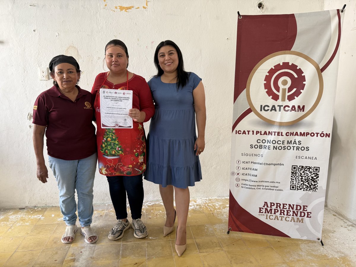 EL ICAT PLANTEL CHAMPOTÓN ENTREGA CONSTANCIAS EN LA COMUNIDAD “LEY FEDERAL DE REFORMA AGRARIA” DEL MUNICIPIO