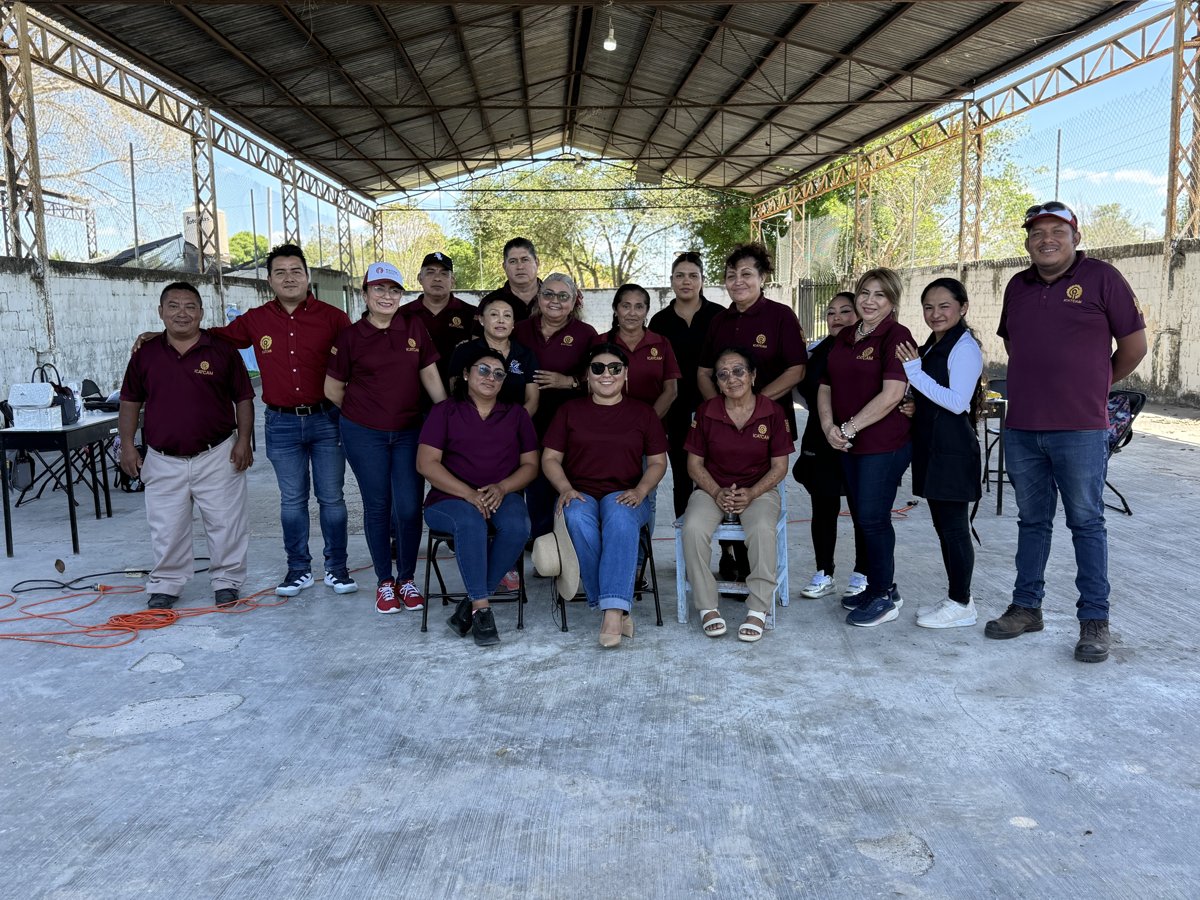 EL ICAT PLANTEL CHAMPOTÓN BRINDÓ SERVICIOS GRATUITOS EN LA COMUNIDAD DE “AH KIM PECH”, BENEFICIANDO A 30 HABITANTES