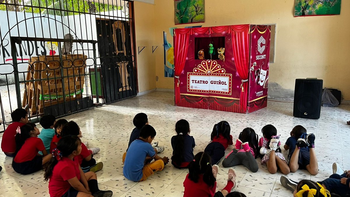 HUGO EL JAGUAR VISITA A NIÑOS DE PREESCOLAR