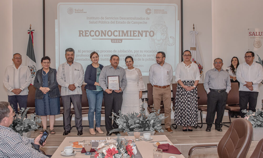 RECONOCEN A TRABAJADORES DEL INDESALUD EN PROCESO DE JUBILACIÓN