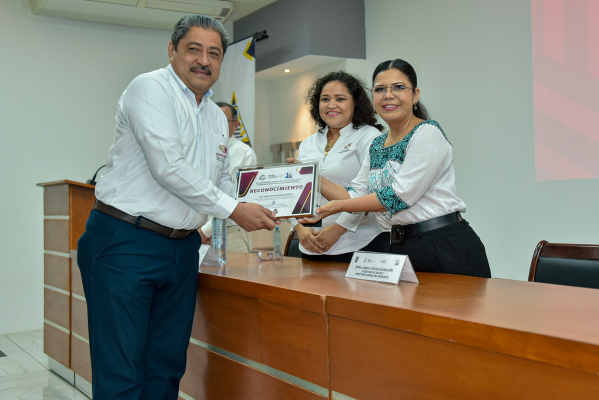 CON JORNADA ACADÉMICA CELEBRAN 25 AÑOS DEL LABORATORIO ESTATAL DE SALUD PÚBLICA
