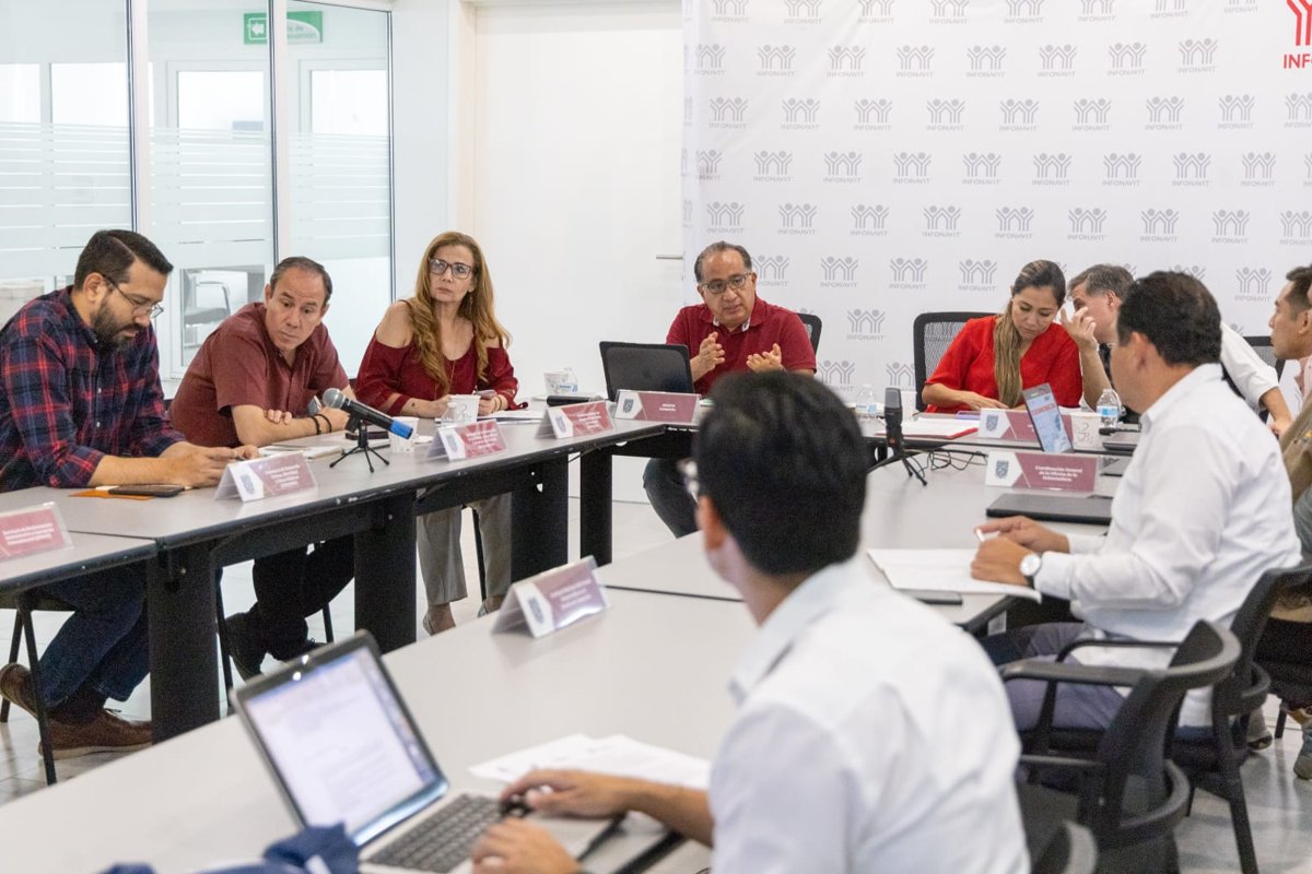 SOSTIENEN REUNIÓN DE LA MESA DE VIVIENDA