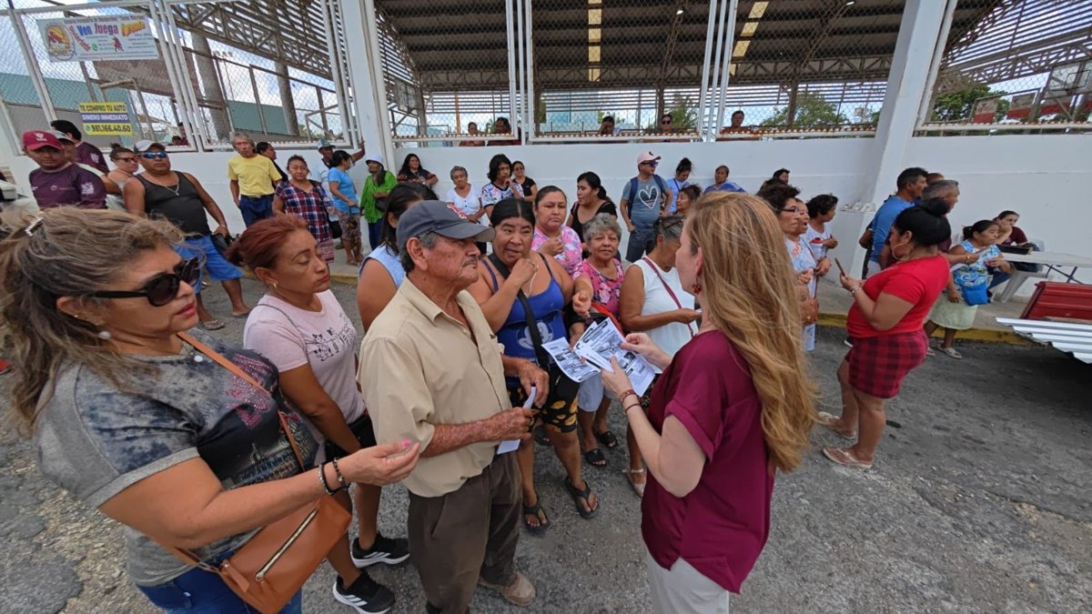 LLEVAN EL PROGRAMA DE LAMINAS A BAJO COSTO A LA COLONIA MORELOS