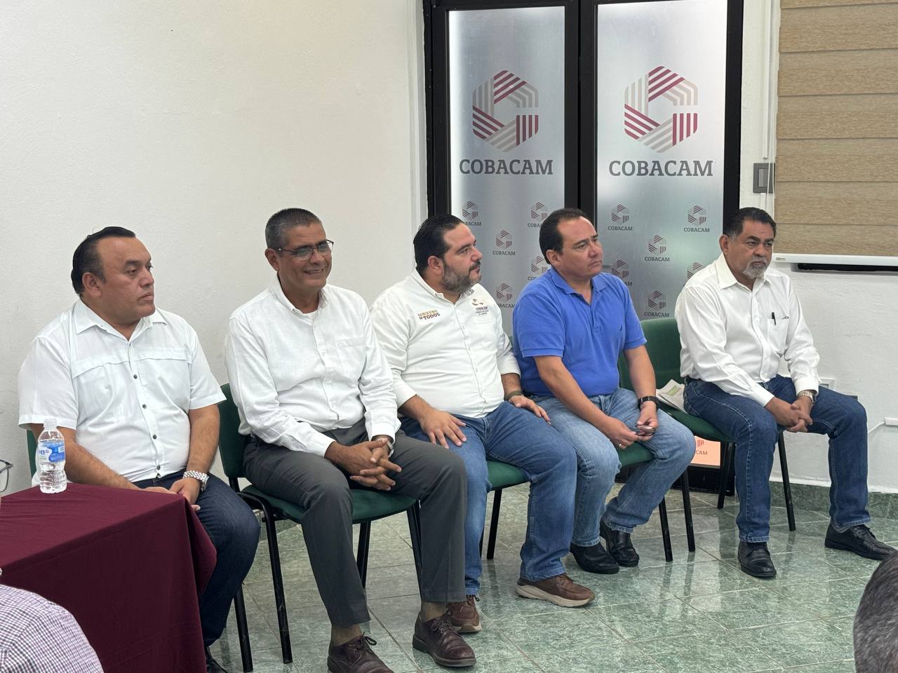 CAMBIOS DE ADSCRIPCIÓN A DOCENTES EN EL COBACAM