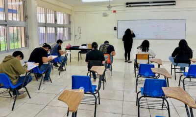 PRESENTAN EXAMEN 10 SUSTENTANTES PARA ACREDITAR BACHILLERATO
