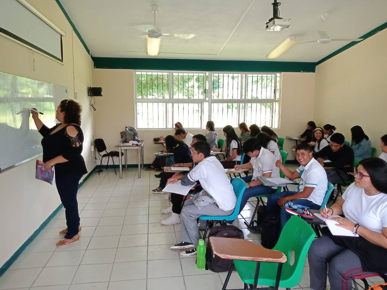 BENEFICIARÁ “LA ESCUELA ES NUESTRA” A 19 CENTROS EDUCATIVOS DEL COBACAM