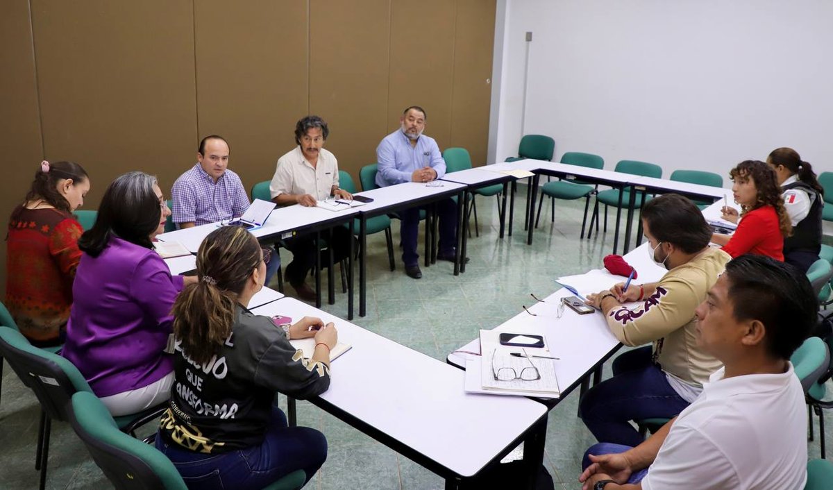 SESIONA MESA INTERINSTITUCIONAL EN EL COBACAM