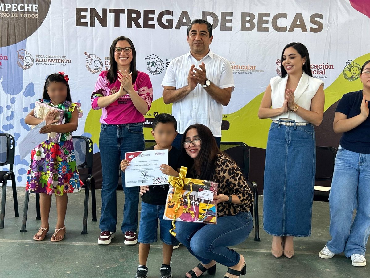 108 ESTUDIANTES DE CHAMPOTÓN RECIBEN BECAS EDUCATIVAS CON EL RESPALDO DEL GOBIERNO DEL ESTADO Y LA FUNDACIÓN PABLO GARCÍA