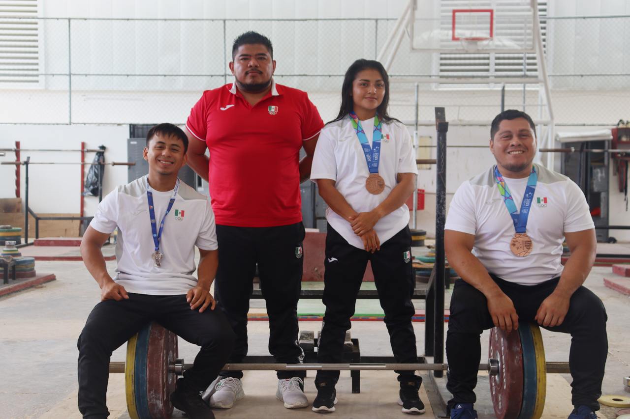 A CONCENTRACIÓN TRES PESISTAS CAMPECHANOS, PARA EVENTO MUNDIAL