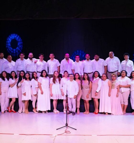 “VOCES DEL CLAUSTRO” DELEITA CON CANCIONES PARA TODOS