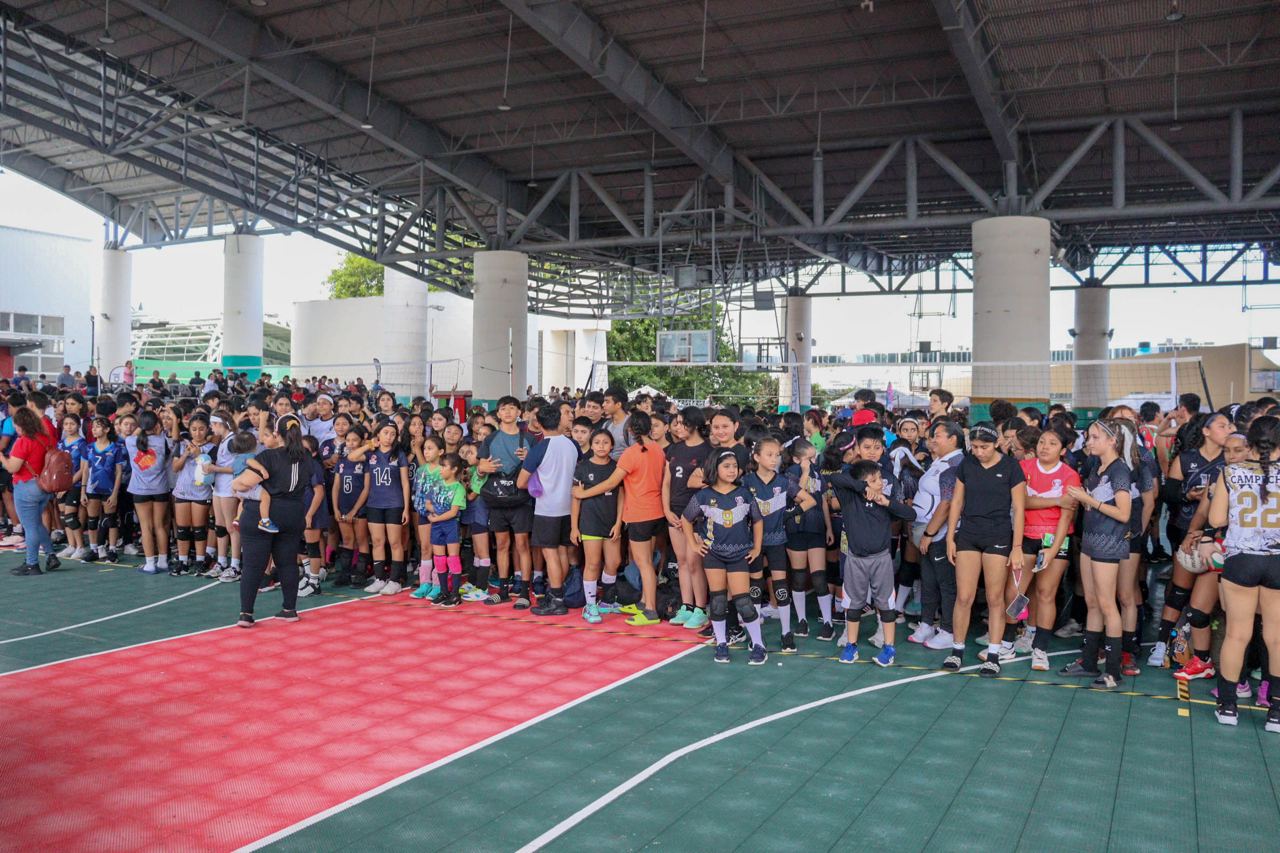 CIRCUITO DE VOLEIBOL DEL SURESTE REÚNE A CIENTOS DE DEPORTISTAS EN LA UNIDAD DEPORTIVA “20 DE NOVIEMBRE”