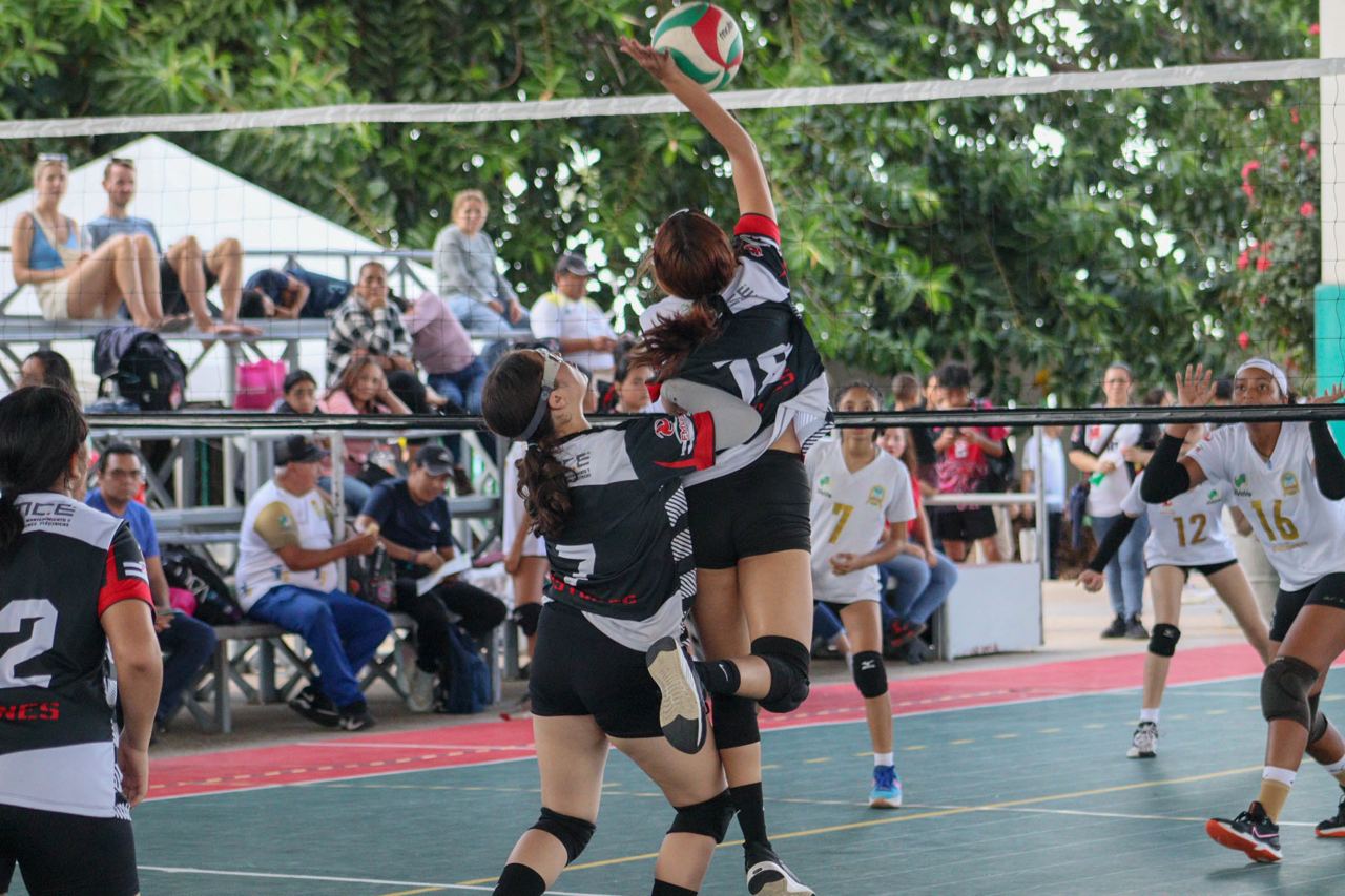 CIRCUITO DE VOLEIBOL DEL SURESTE REÚNE A CIENTOS DE DEPORTISTAS EN LA UNIDAD DEPORTIVA “20 DE NOVIEMBRE”