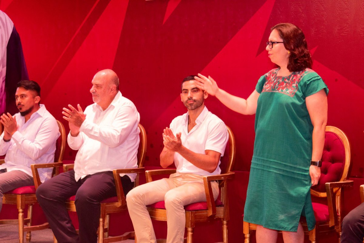ABANDERAN A DEPORTISTAS CAMPECHANOS, PARA LA OLIMPIADA Y PARALIMPIADA NACIONAL 2025
