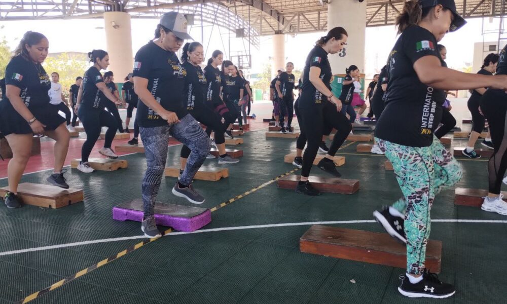 CELEBRAN EL INTERNATIONAL STEP DAY EN LA UNIDAD DEPORTIVA 20 DE NOVIEMBRE