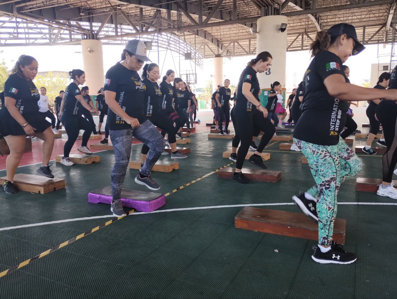 CELEBRAN EL INTERNATIONAL STEP DAY EN LA UNIDAD DEPORTIVA 20 DE NOVIEMBRE