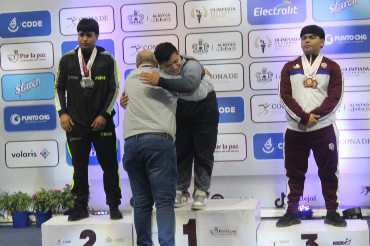 CIERRA PESAS CON 6 DE ORO, UNA PLATA Y UN BRONCE, EN LA OLIMPIADA NACIONAL DE HALTEROFILIA