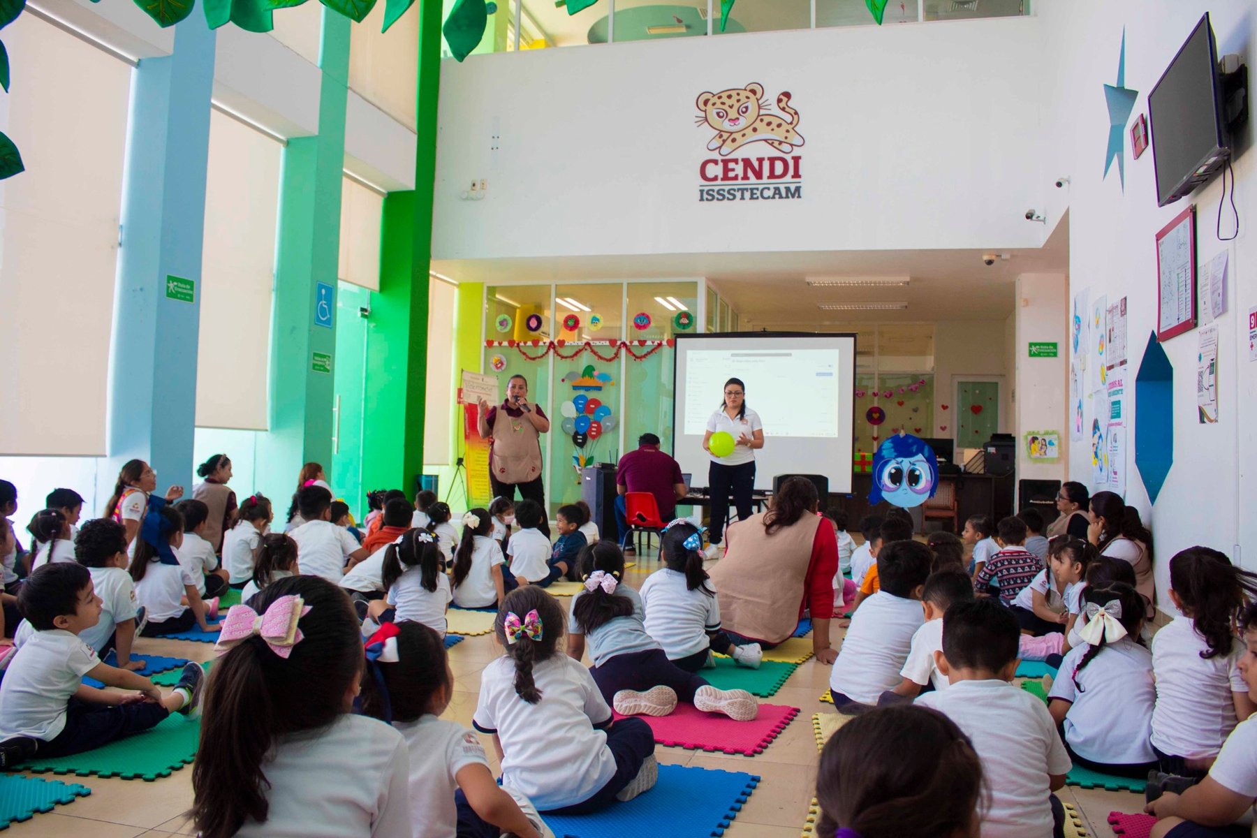 TALLER SOCIOEMOCIONAL "CONOCIENDO MIS EMOCIONES" EN EL CENDI ISSSTECAM