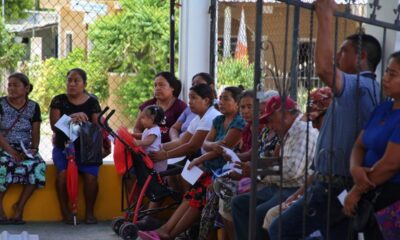 ENTREGAN LÁMINAS A BAJO COSTO EN LA LOCALIDAD DE QUETZAL EDZNA DEL MUNICIPIO DE CAMPECHE