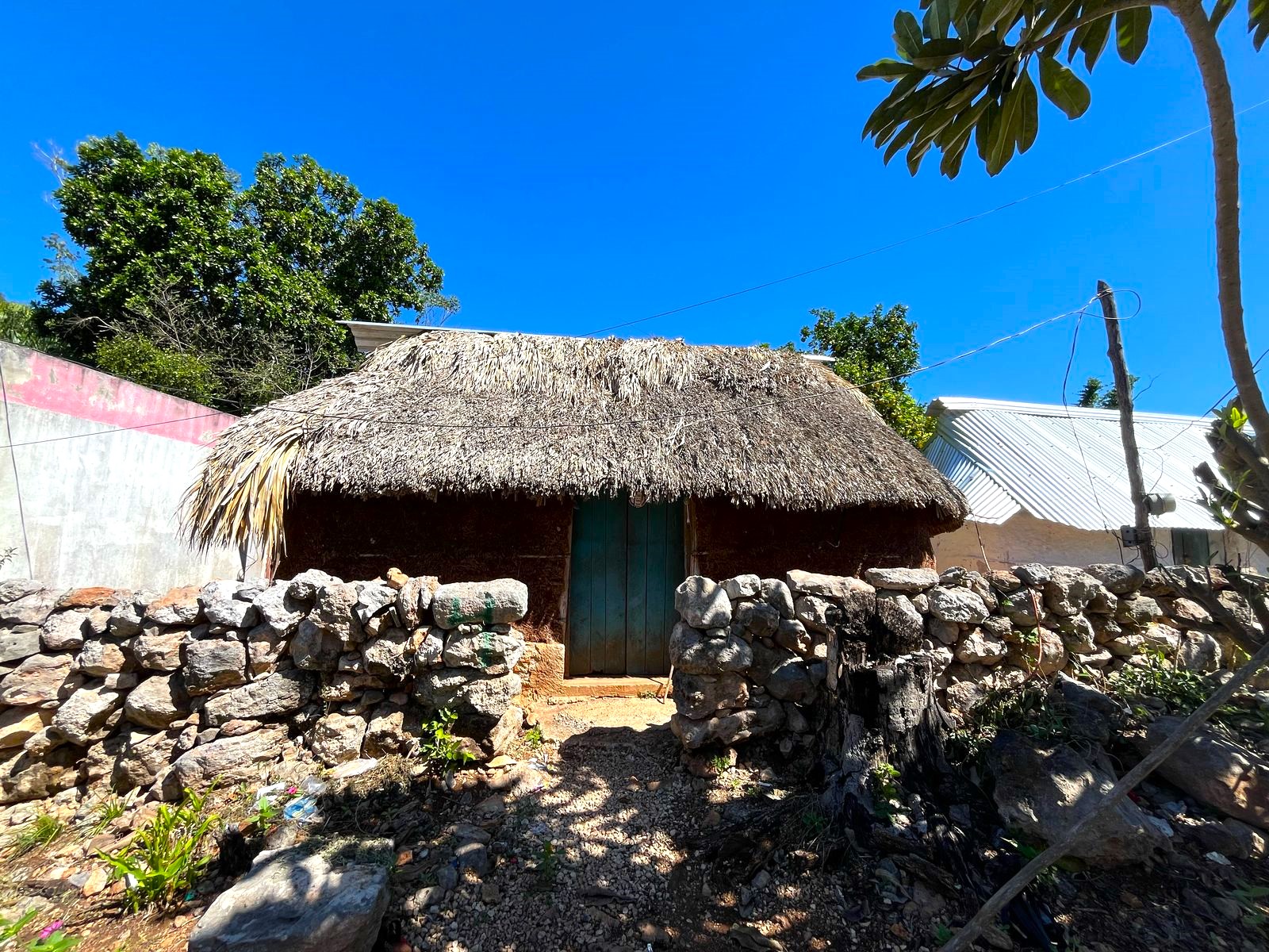 APCEC Y REMPART VISITAN BÉCAL Y POMUCH PARA PROYECTO DE REHABILITACIÓN DE CASAS MAYA