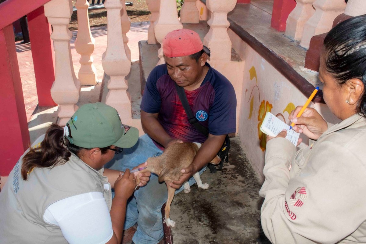 FORTALECEN PREVENCIÓN DE ENFERMEDADES EN BETHANIA CON SALUD EN TU BARRIO