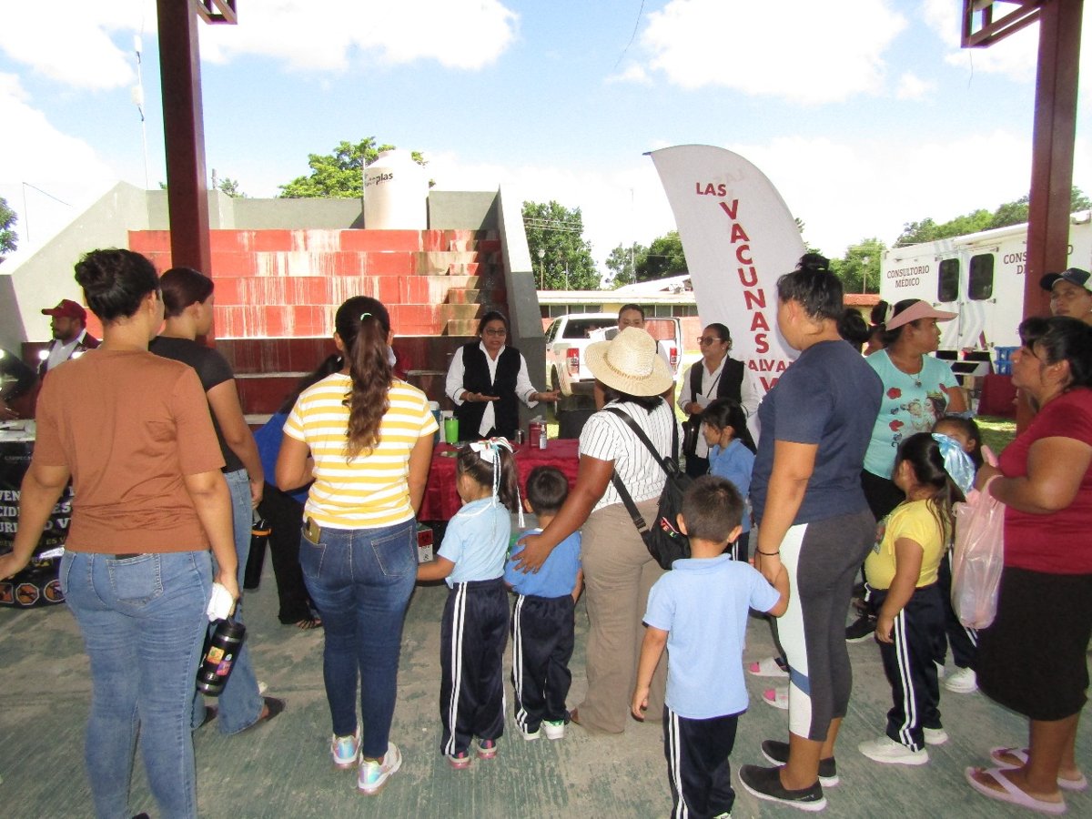 ATENCIÓN INTEGRAL PARA HABITANTES DE ULUMAL, CHAMPOTÓN