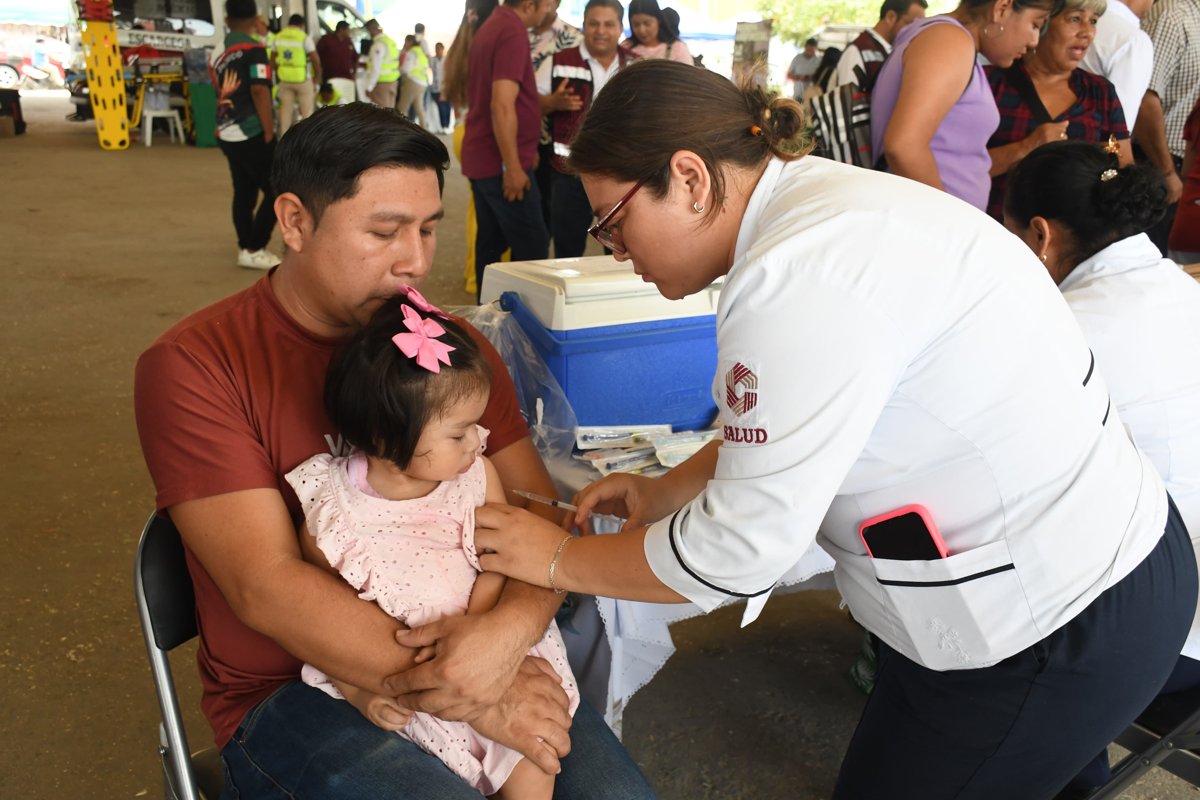 BRINDAN SERVICIOS INTEGRALES EN ESCÁRCEGA CON SALUD EN TU BARRIO