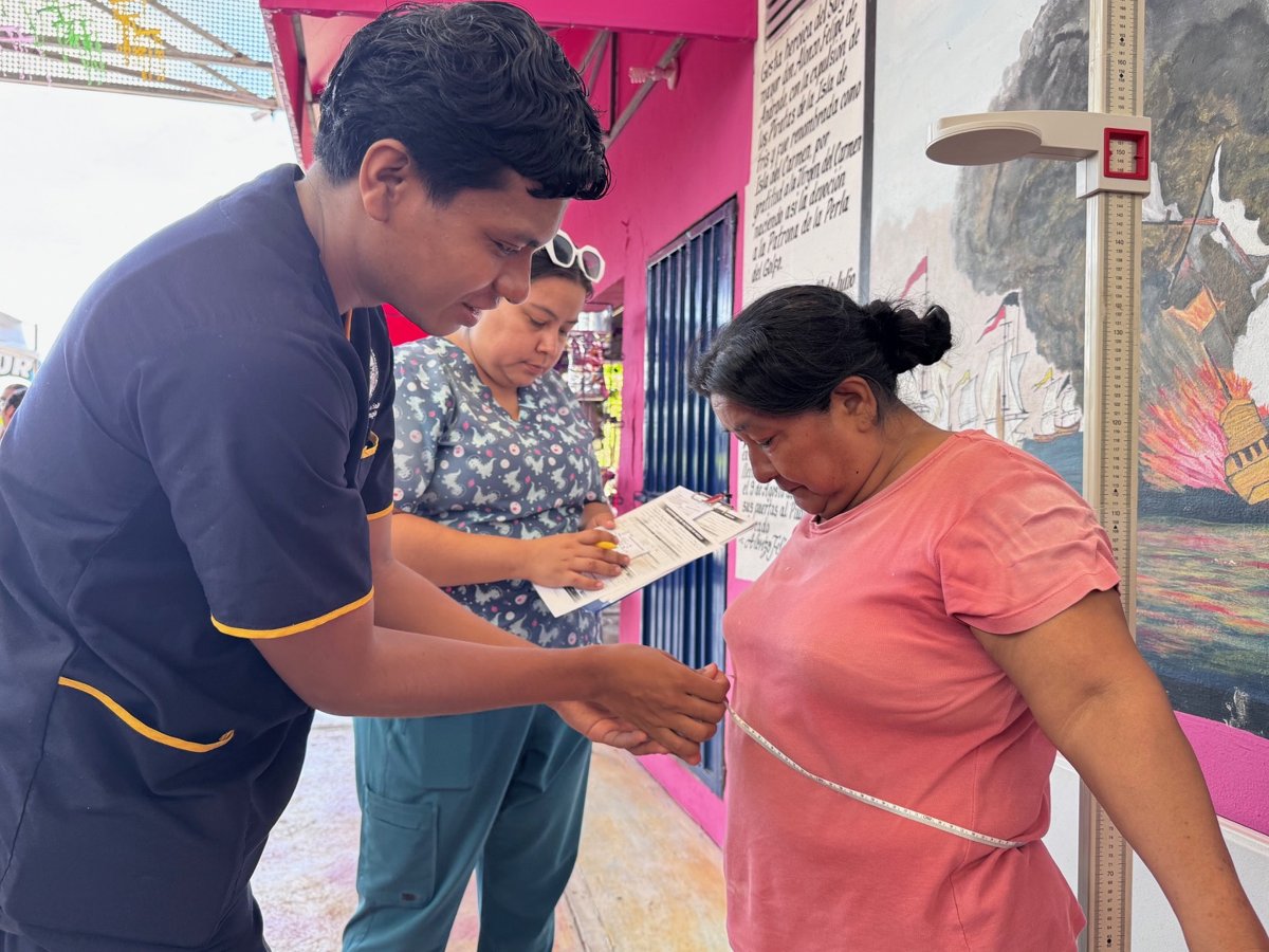 LLEGA SALUD EN TU BARRIO AL MERCADO PÚBLICO MUNICIPAL DE CIUDAD DEL CARMEN