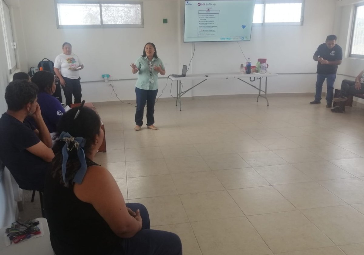 CAPACITAN A PERSONAL DE CONVIVE CAMPECHE PARA IMPLEMENTAR LA GUÍA MHGAP