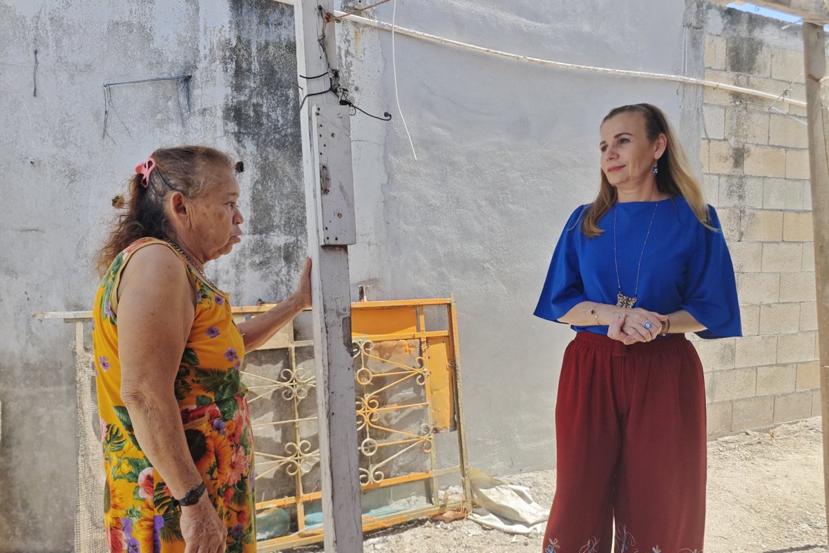 SUPERVISAN PROGRAMAS DE AMPLIACIÓN Y MEJORAMIENTO DE VIVIENDA EN SUS MODALIDADES DE "RECÁMARA Y TECHO FIRME" EN EL MUNICIPIO DE CARMEN