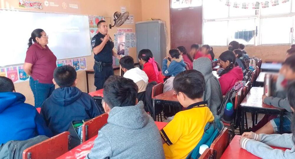 SPSC IMPARTE PLÁTICA PREVENTIVA Y OBRA GUIÑOL SOBRE ADICCIONES EN TIKINMUL