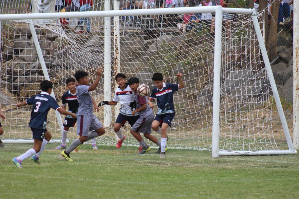CAMPECHE DERROTA A MICHOACÁN, AL INICIAR OLIMPIADA NACIONAL DE FÚTBOL