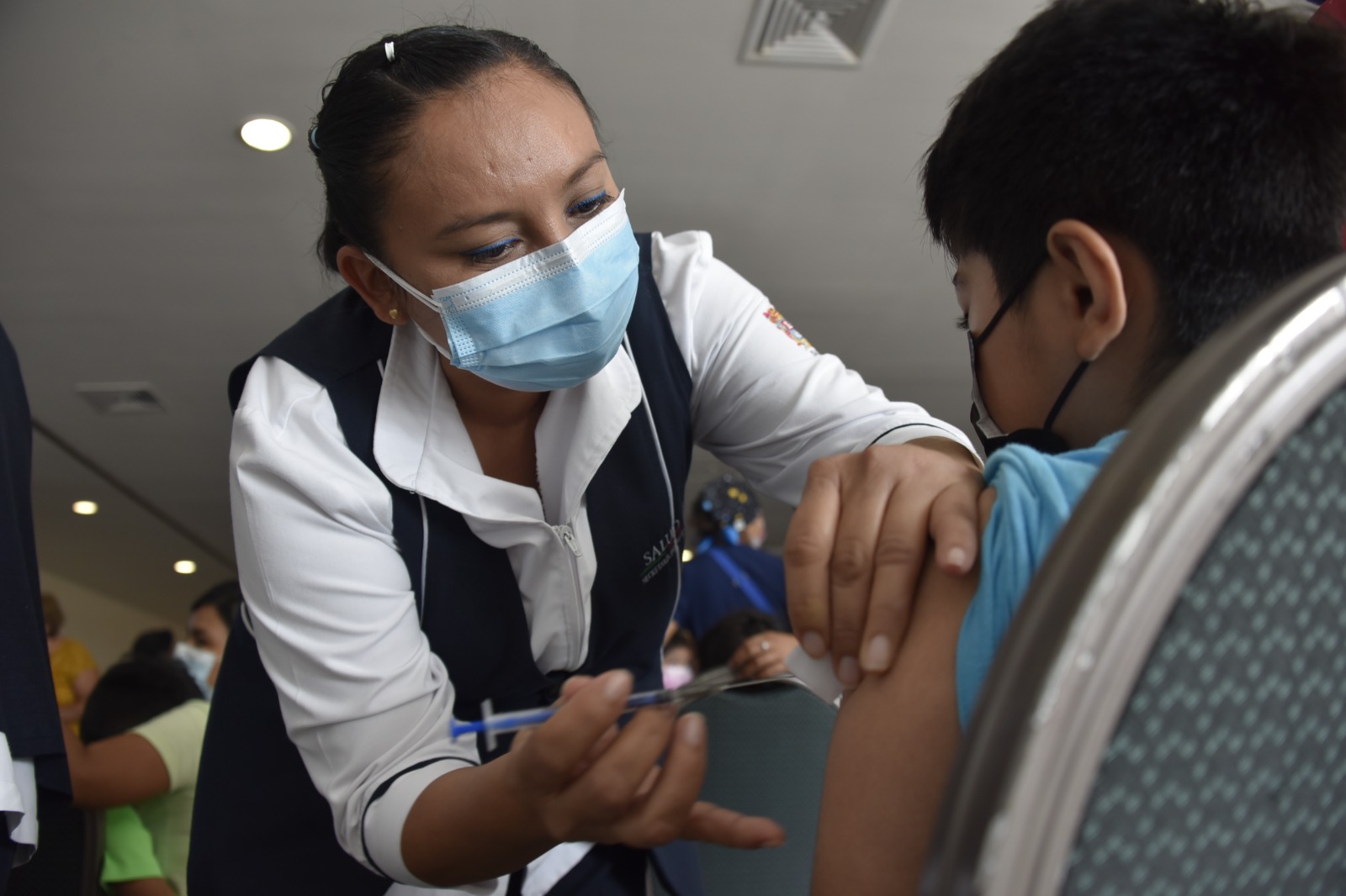 EXHORTA SALUD A COMPLETAR ESQUEMAS DE VACUNACIÓN CONTRA EL COVID-19