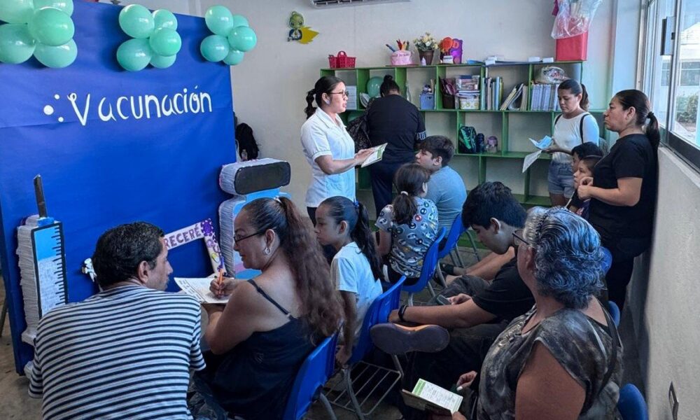 INTENSIFICAN ACCIONES DE VACUNACIÓN CONTRA EL VPH EN CARMEN