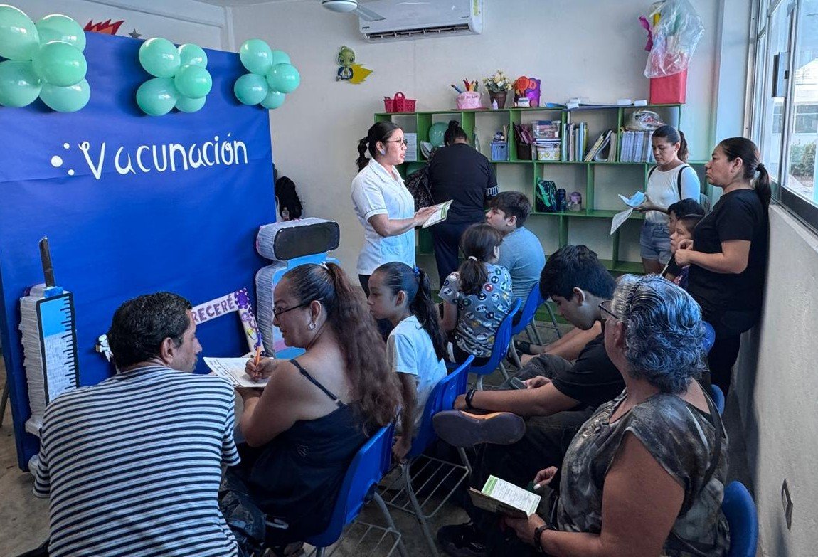 INTENSIFICAN ACCIONES DE VACUNACIÓN CONTRA EL VPH EN CARMEN