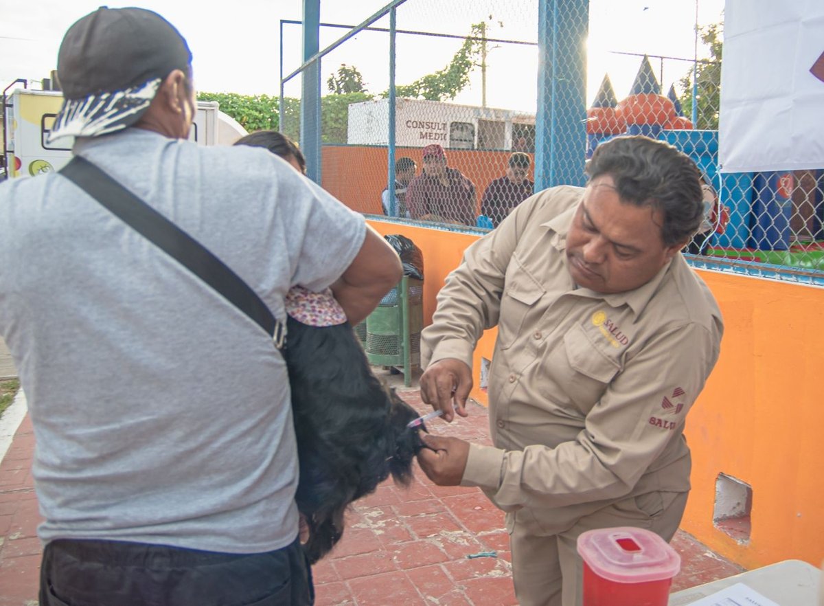 APLICAN MÁS DE 8 MIL VACUNAS ANTIRRÁBICAS EN UNA SEMANA