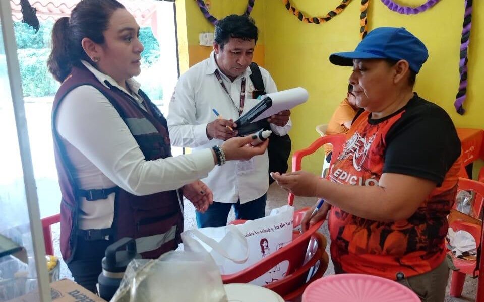 VERIFICAN PANTEONES Y MERCADOS PREVIO AL DÍA DE MUERTOS